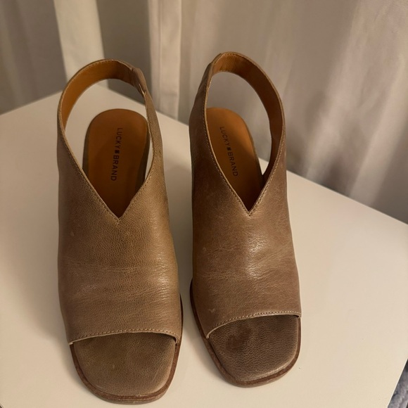 Lucky Brand Lordyn Slingback Wedge - 8 - Picture 2 of 9
